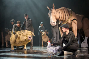 Animal farm puppetry